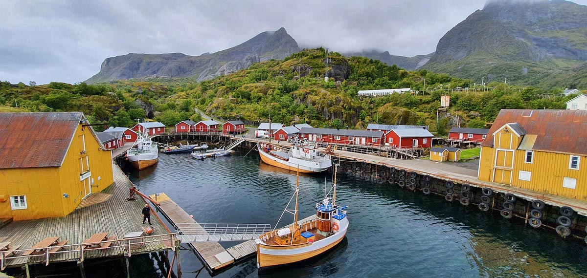 Das Malerische Fischerdorf Nusfjord Auf Den Lofoten