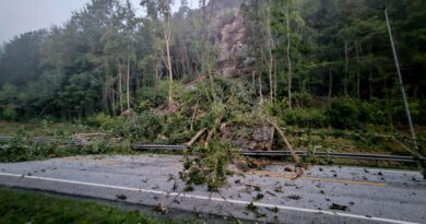 Erdrutsch bei Tvedestrand blockiert Überlandstraße E18