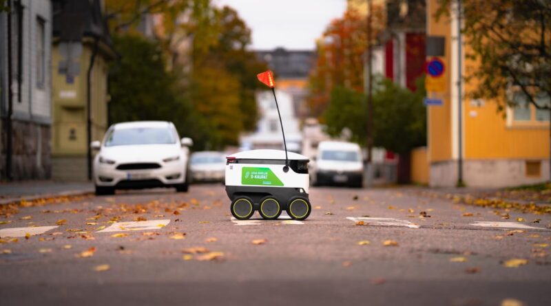 Lieferroboter Supermarkt Finnland