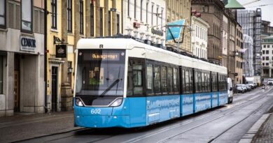 Göteborg feiert Premiere der längsten Straßenbahn Schwedens