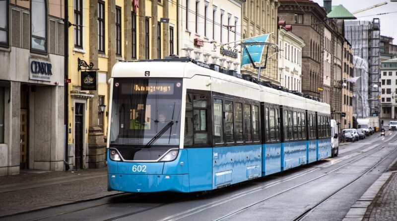 Göteborg feiert Premiere der längsten Straßenbahn Schwedens