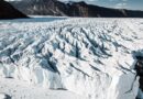 Neue Spalten in grönländischem Eisschild könnten Meeresspiegel drastisch steigen lassen